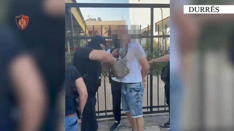 Policia operacion në Durrës, arrestohen dy persona me rrezikshmëri të lartë