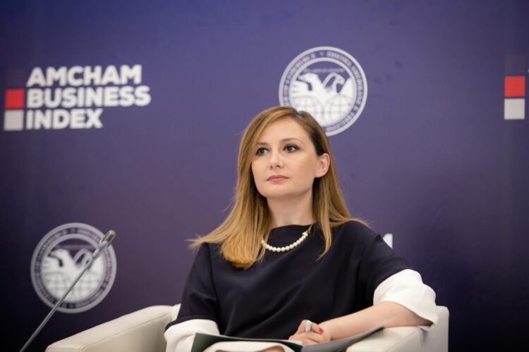 “Indeksi që rrëzon…”/Tabaku: Shqipëria ka një krizë të sajuar nga vetë qeveria