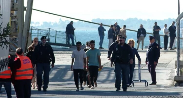 Gjykata Evropiane:Italia duhet të sigurojë rishikimin e vendimeve për azilkërkuesit