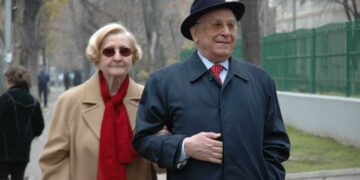 Vdes Ion Iliescu, udhëheqësi i parë postkomunist i Rumanisë