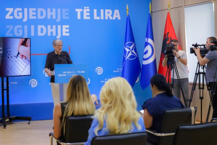 “11 Maji”/Berisha: Qeveria përdori mbi 500 milionë euro për qëllime elektorale