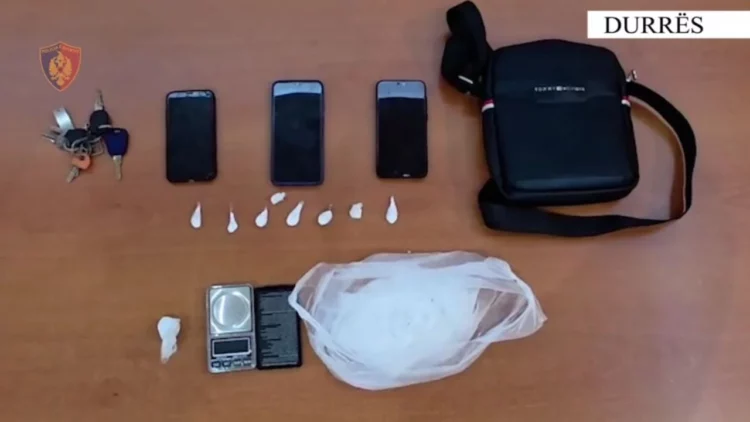Shpërndante kokainë në lagje të ndryshme të Durrësit, arrestohet 43-vjeçari