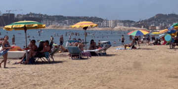 Ezaurohen kapacitetet e hoteleve në Durrës