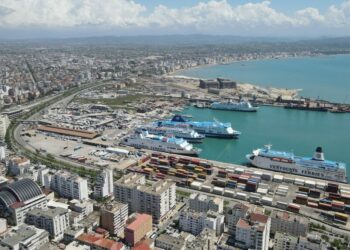 Fluks në Portin e Durrësit, mbi 33 mijë udhëtarë kanë hyrë dhe dalë në vetëm 4 ditë