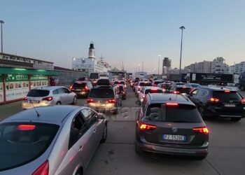 111 mijë hyrje – dalje nga Durrësi vetëm në korrik