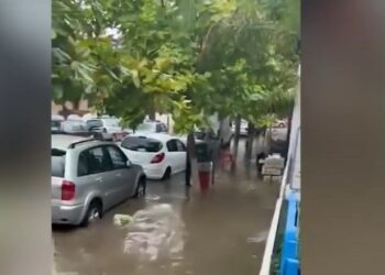 Moti i keq, në Sarandë shpërthejnë ujërat e zeza