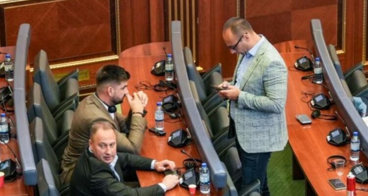 Votimi për nënkryetarin e Kuvendit të Kosovës, Lista Serbe ankohet në Kushtetuese