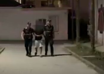 Himarë/Pranga 28-vjeçarit, shiste kokainë dhe kanabis në zonën turistike të Livadhit