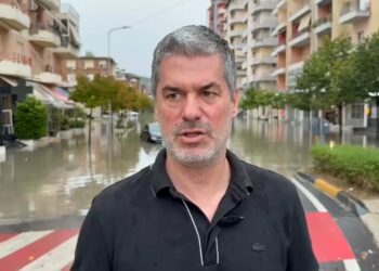 Reshjet e shiut rëndojnë akset e Vlorës,kryebashkiaku thirrje qytetarëve: Kujdes…
