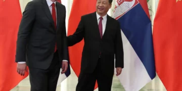 Vuçiç së bashku me liderë të sanksionuar nga Perëndimi në paradën ushtarake në Kinë
