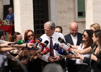 Homazhet për Artur Zhejin, Berisha: Personalitet i gazetarisë dhe publicistikës!