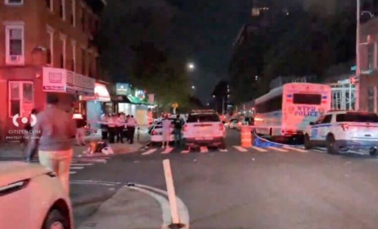 SHBA, të shtëna me armë zjarri në New York/ 3 të vrarë dhe 8 të plagosur