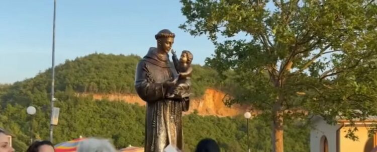 Rama ndan lajmin: Hapet Qendra Shëndetësore Verore në Kishën e Laçit