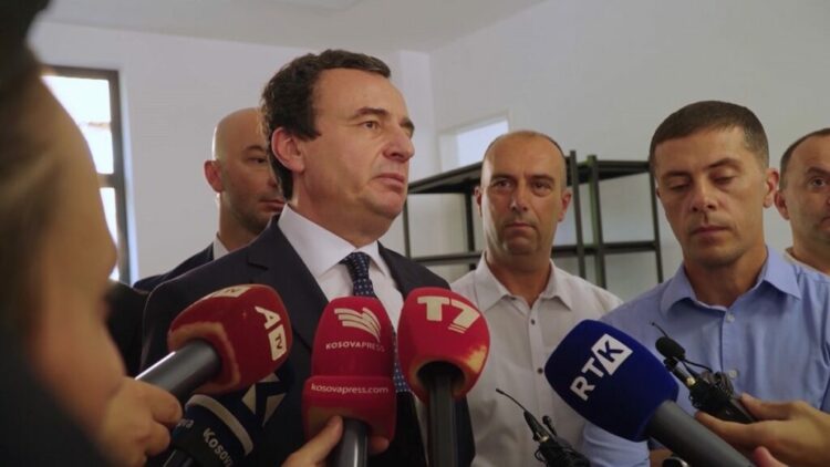 Kurti përplaset me veteranët e UÇK-së