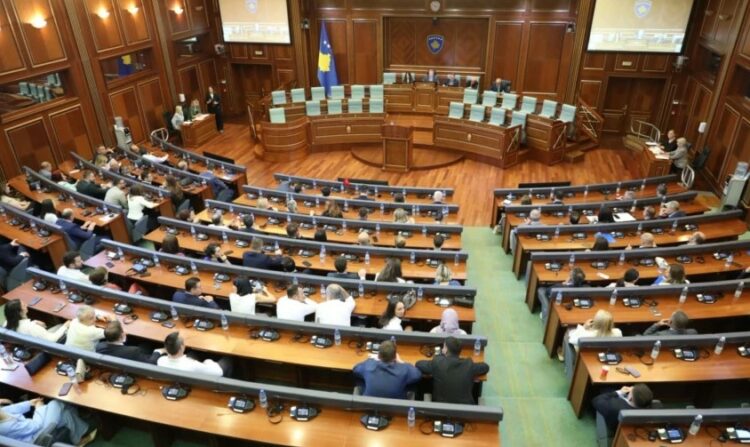 Kuvendi i Kosovës dështon të zgjedhë nënkryetarin serb, vendi futet në krizë të re