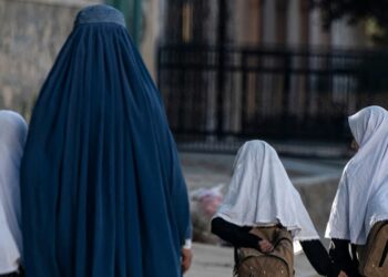 OKB bën thirrje për presion ndaj talibanëve për shkak të shkollimit të vajzave