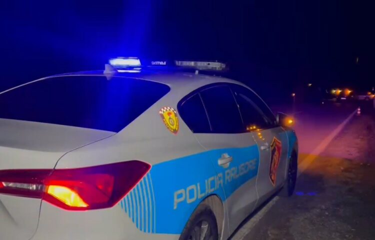 Durrës/ Përplasje me armë zjarri mes Policisë dhe grabitësve, plagoset një person