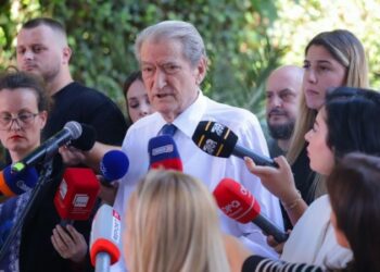 Berisha pas daljes nga SPAK: Erion Veliajn e kanë keqtrajtuar, ajo që i bënë është..