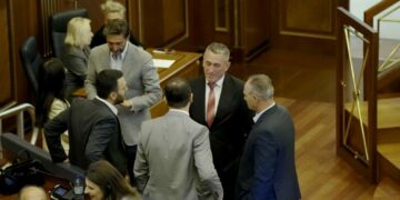 Ndërpritet seanca në Kuvendin e Kosovës, dështon zgjedhja e nënkryetarit serb