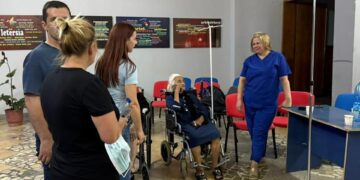 Zonat në zjarre,ngrihet mekanizmi i emergjencës/Mobilizohen strukturat shëndetësore