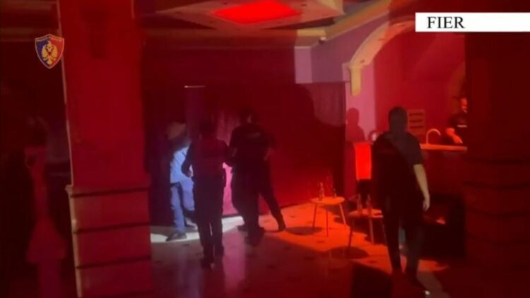 Prostitucion në një lokal në Fier, pranga 3 organizatorëve e 2 shtetaseve nga Uganda
