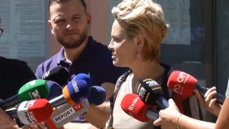 “U intimiduan dëshmitarët”, Monika Kryemadhi paraqitet në SPAK