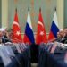 “Prioritet dialogu, jo lufta”, Erdogan takohet me Putinin në Kinë