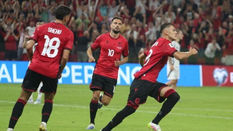 Shqipëria mposht Letoninë, kuqezinjtë në festë