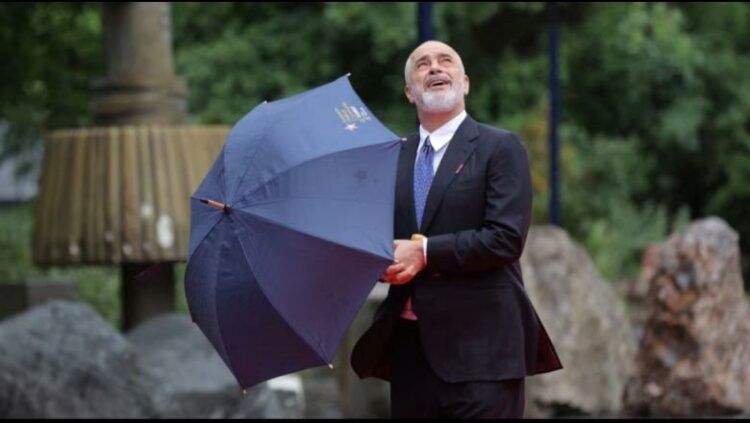 REL/ Transformimi i Shqipërisë dhe mësimet që mund t’i nxjerrë Kosova