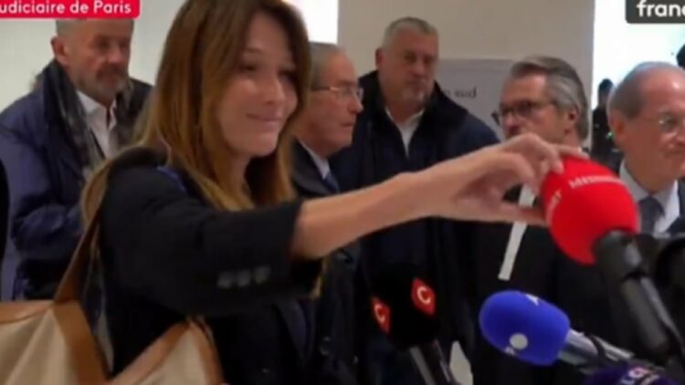 VIDEO/ Ish-presidenti i Francës u dënua me 5 vite burg, bashkëshortja sulmon median