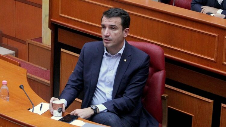 Këshilli i Ministrave shkarkon Erion Veliajn