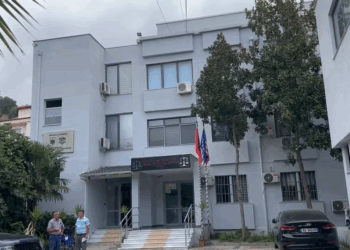 Aksidenti me dy viktima, Gjykata e Vlorës lë në burg italianen