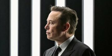 Elon Musk parashikon krizën e ardhshme globale