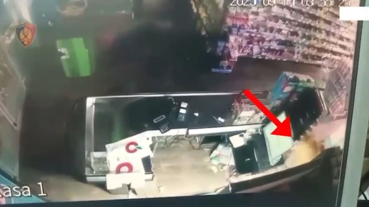 Thyen xhamat e marketit dhe vjedh një shumë parash  arrestohet i riu në Tiranë