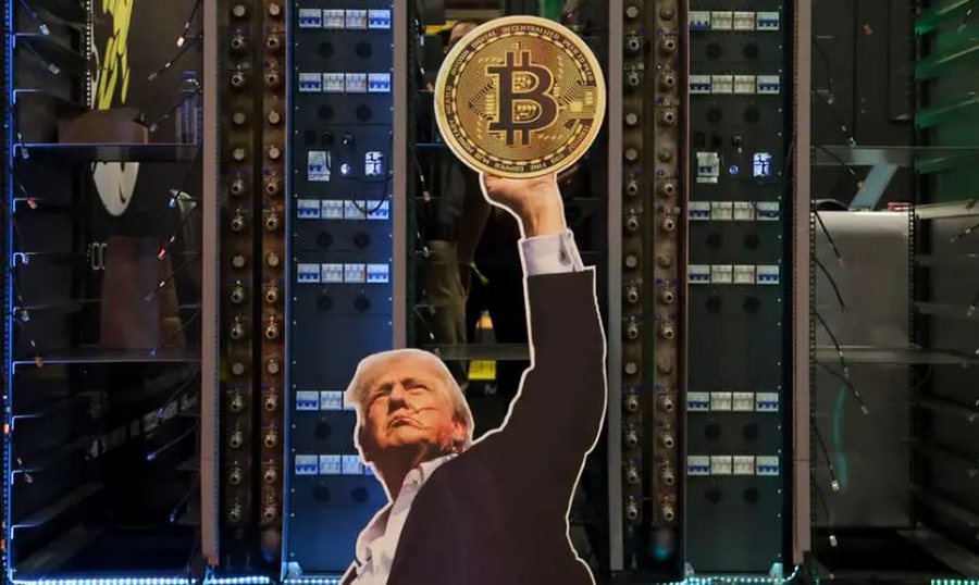 Analiza/ Trump po bëhet mbret i kriptomonedhave, por me çfarë çmimi?