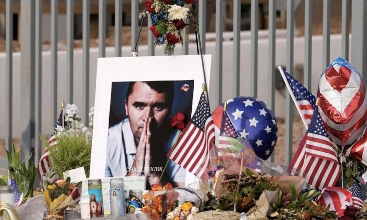 Panik në vendin ku do të mbahet funerali i Kirk, arrestohet një person i armatosur