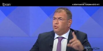 Artion Vreto: Në Dhërmi shkojnë vetëm shqiptarë që e duan shampanjën 500 euro