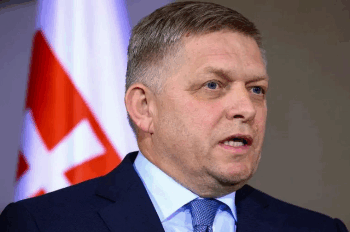 Sllovakia miraton ligjin që njeh vetëm dy gjini dhe kufizon adoptimin