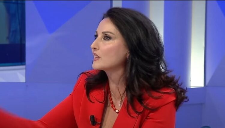 Gjyqi ndaj ish-krerëve të UÇK, gazetarja: Po rrëzohen themelet e ngritjes së shtetit