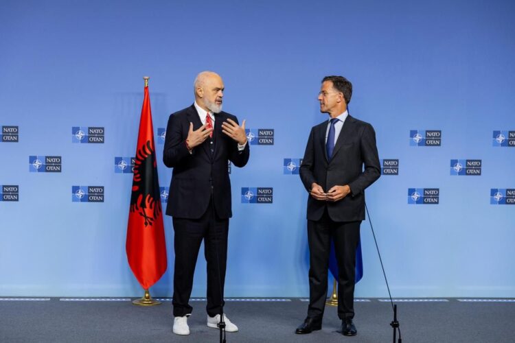 Rama nga Brukseli: Po rilindim industrinë ushtarake