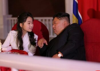 Trashëgimtarja e pushtetit në Korenë e Veriut, Kim Jong Un sjell vajzën në Kinë