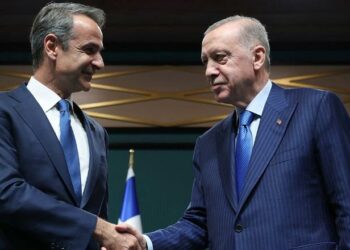 Pezullohet takimi Erdogan-Mitsotakis, shkak publikimi i parakohshëm i agjendës