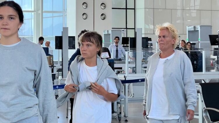 Izraeli dëbon Greta Thunberg dhe 170 aktivistë të tjerë drejt Greqisë dhe Sllovakisë
