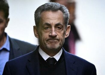 Nata e parë e Sarkozy në qeli, Avokati: Ka nisur të shkruajë librin e tij