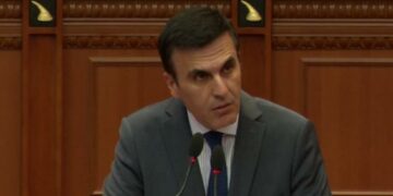 Olsian Çela në Kuvend: Po hetohet përdorimi i administratës në fushatë zgjedhore