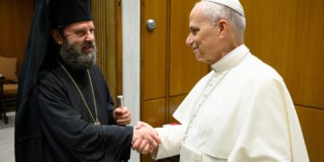 Kryepeshkopi Joan takon Papa Leon XIV! Mesazh për paqe