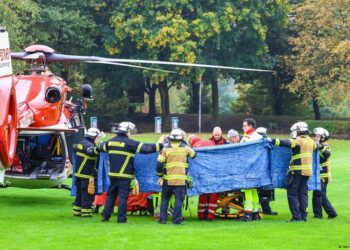 Gjermani/ Kryetarja e bashkisë së Herdecke qëllohet 13 herë me thikë para banesës