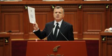PD kërkon të bëjë pyetje për drejtësinë, Balla-Berishës: Sikur djalli të…