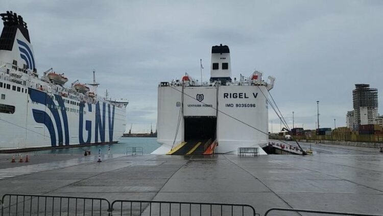 Moti i keq, anulohen lundrimet në linjën Durrës–Bari