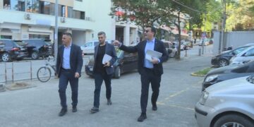 Veliaj lë nesër qelinë për seancën në Kushtetuese, avokati tërhiqet nga mbrojtja